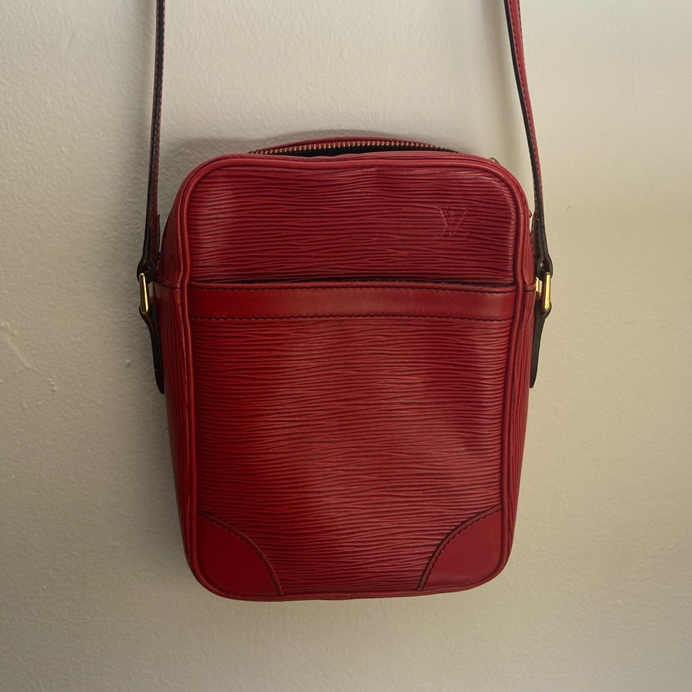 Louis Vuitton Epi Danube